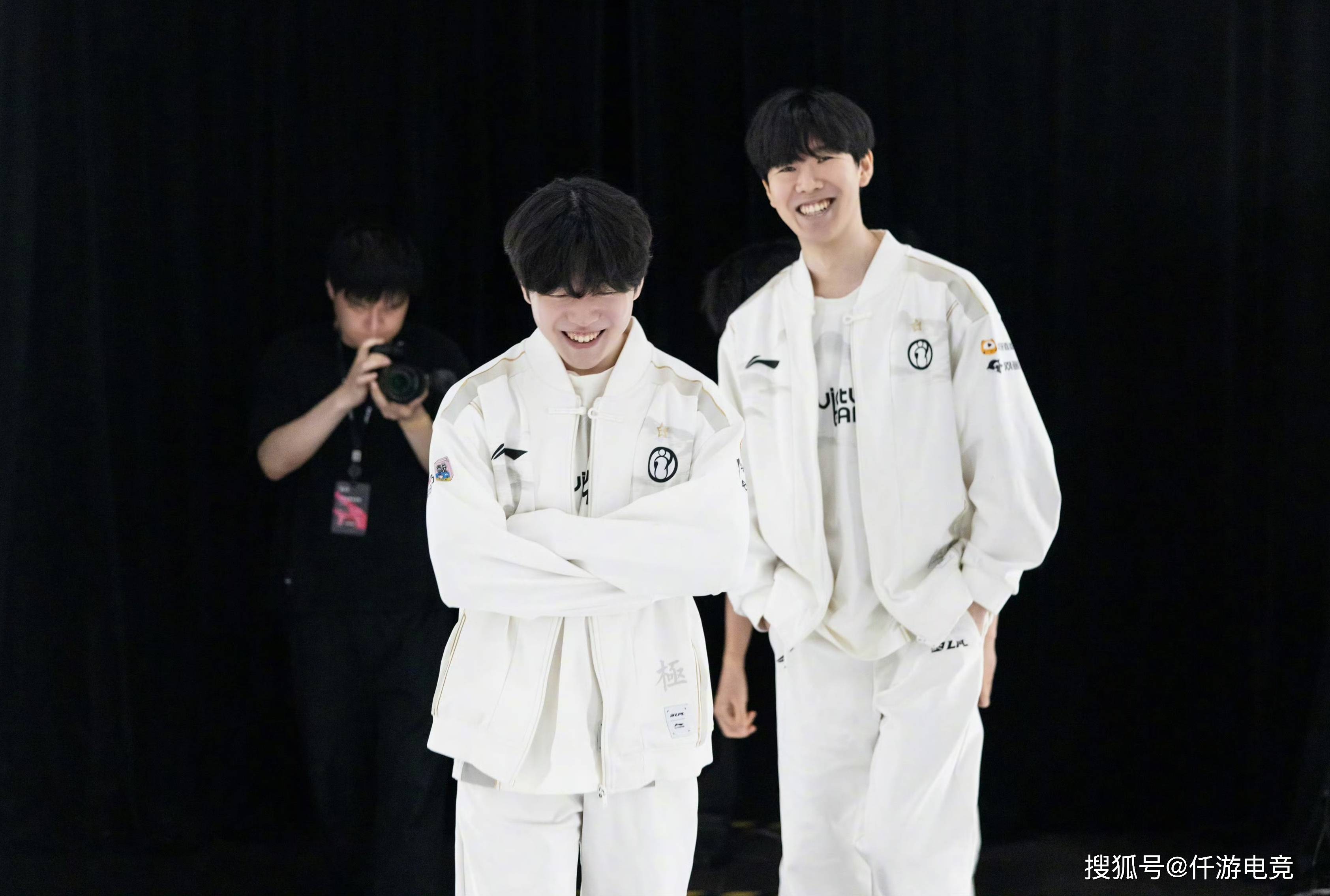 固的防线与 固的防线与